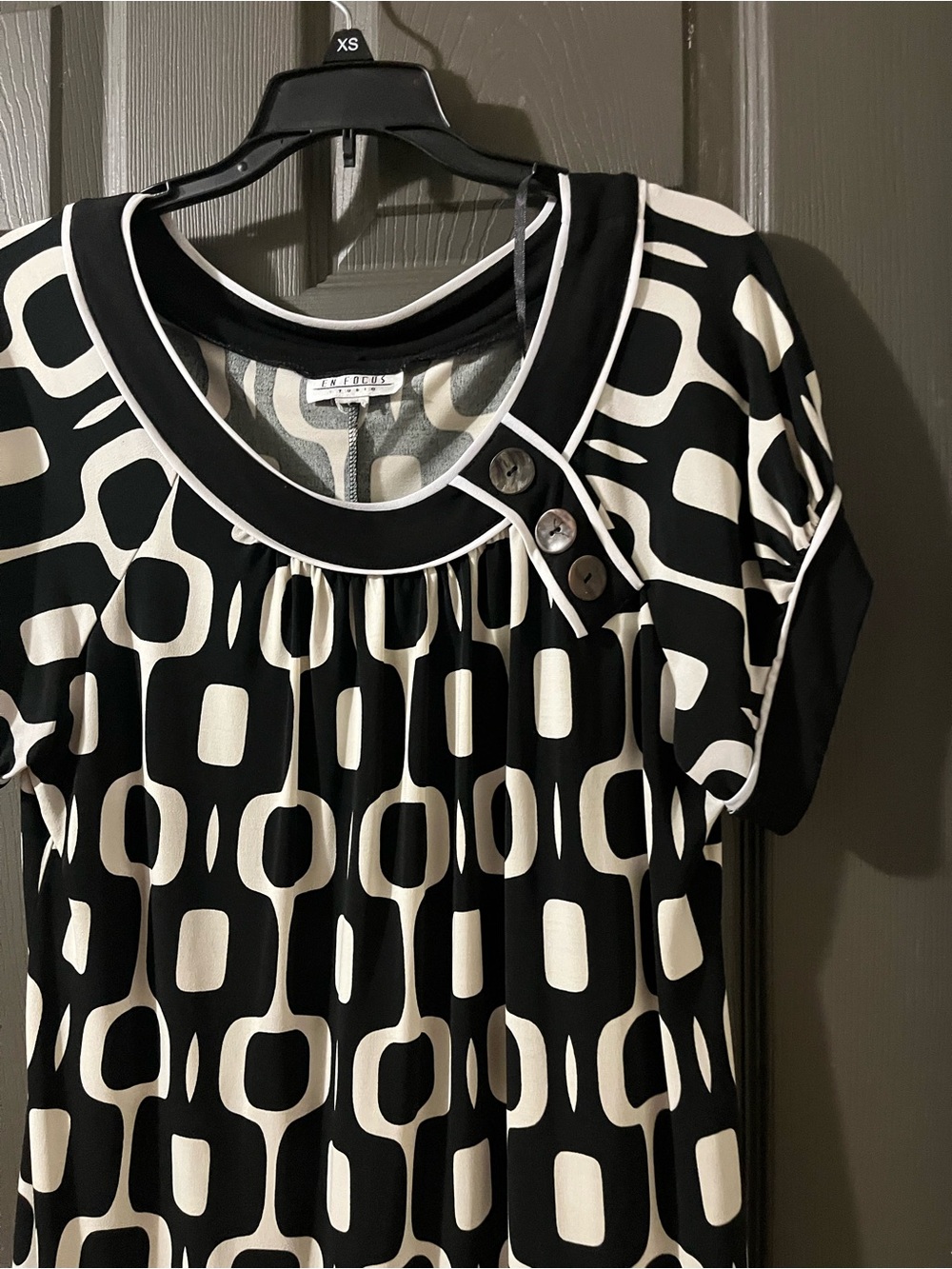Enfocus Studio Black & White Geometric Short Sleeve dress